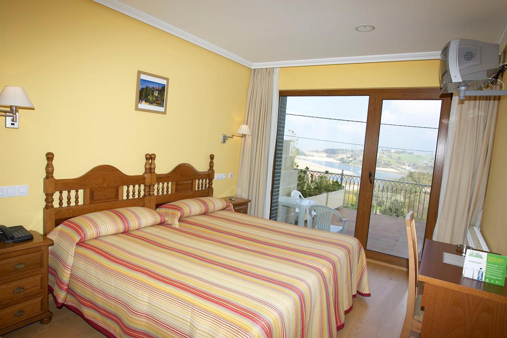 Hotel Azul De Galimar 산비센테데라바케라 외부 사진