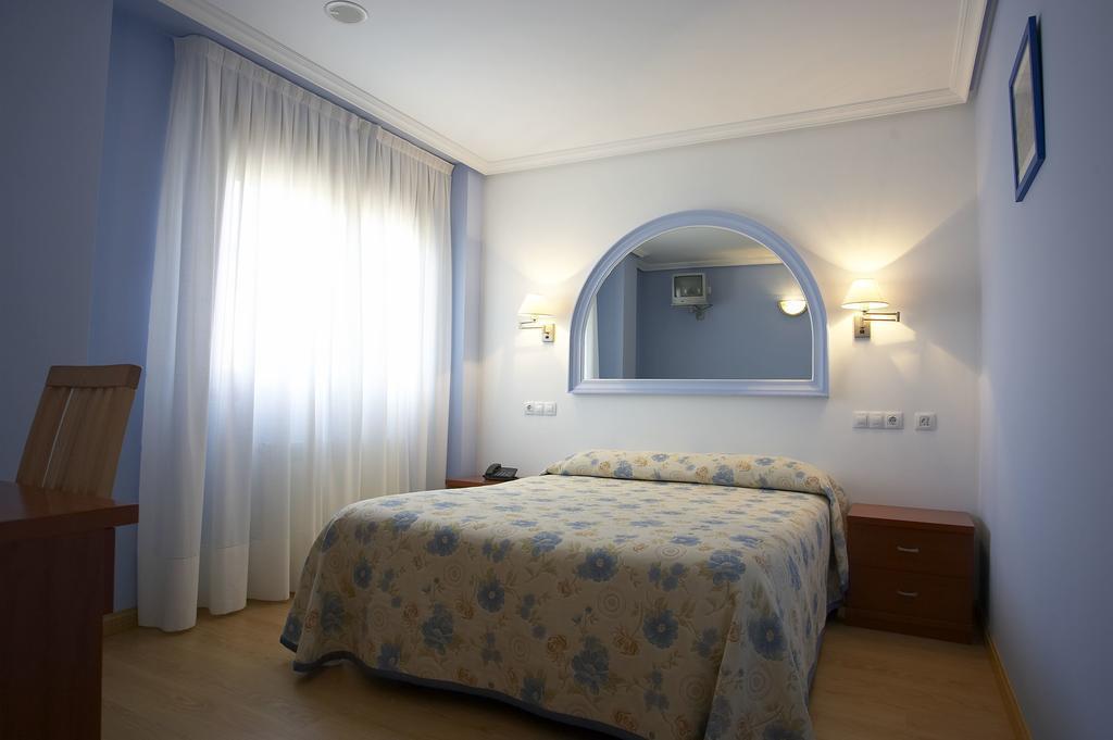 Hotel Azul De Galimar 산비센테데라바케라 외부 사진